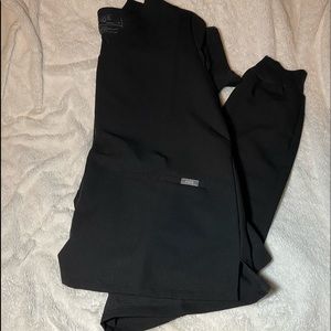 Black Figs Scrub SET